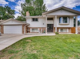 2622 S Holland St, Lakewood, CO 80227
