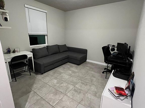 3rd image of 3028 Cassidy Ln