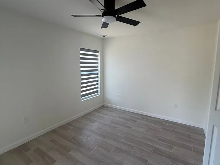 917 Wilmington Pkwy — Photo 8