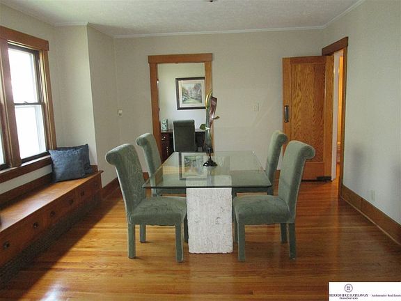 5th image of 633 S 32nd Ave