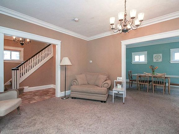 4th image of 6708 Owosso Ave