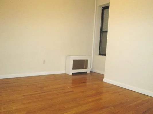 Rented by Keller Williams NYC | media 22