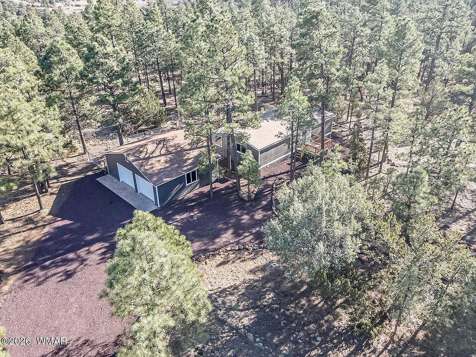 1st image of 1033 Pine Ridge Dr