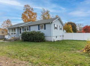 67 Eva Dr, Leominster, MA 01453