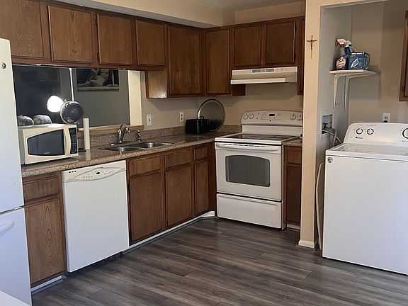 4th image of 3516 Seneca Forest Dr
