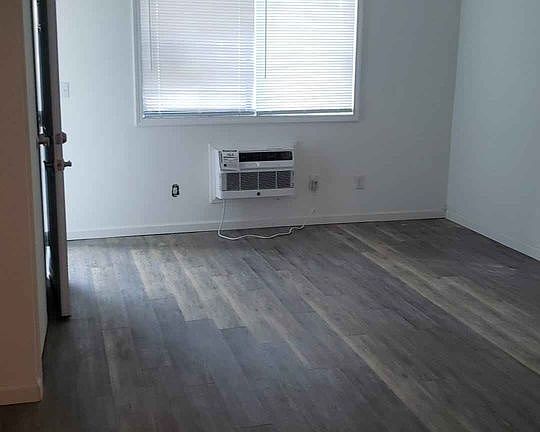 5th image of 398 S Central Ave #11278098