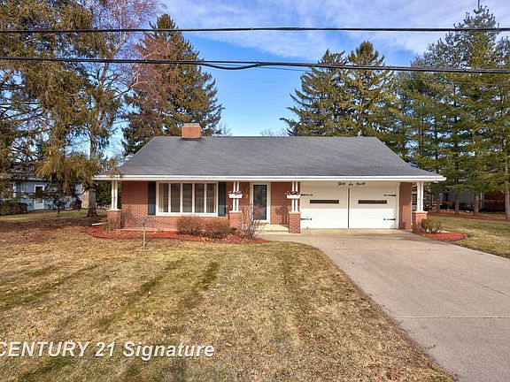 2nd image of 3690 N River Rd