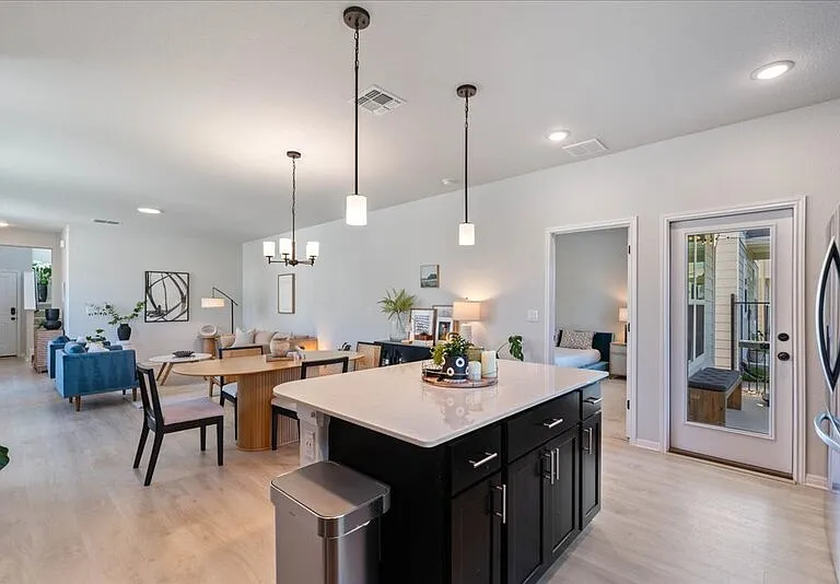 9800 Milton Albert Way — Photo 12