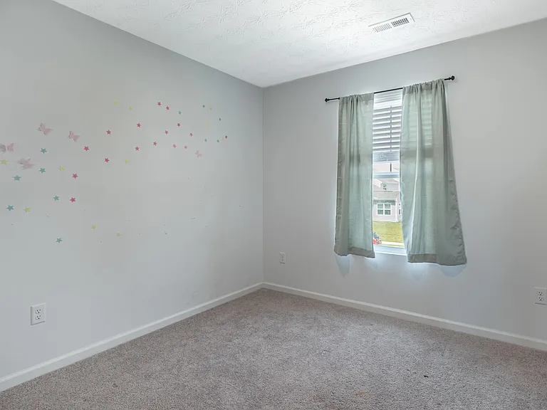 4000 Summit Ct — Photo 23