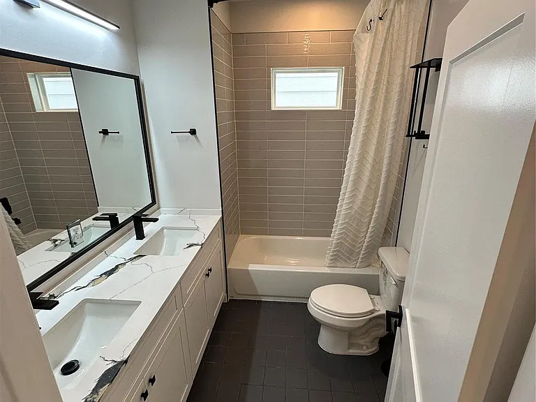 2032 W Tidwell Rd — Photo 24
