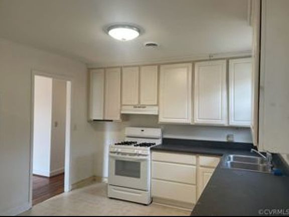 4th image of 2300 Redwood Ave