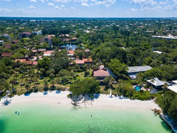 22 Sandy Cove Rd APT 203, Sarasota, FL 34242