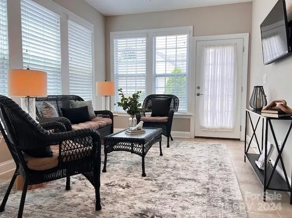 12807 Hazelbrook Ln, Cornelius, NC 28031