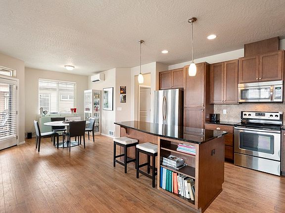 5th image of 20240 E Indiana Ave