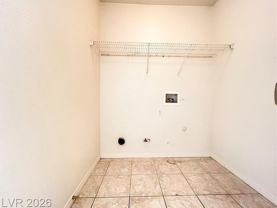 1st image of 4929 Droubay Dr