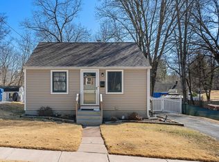 25 Bilyue Rd, Manchester, CT 06042