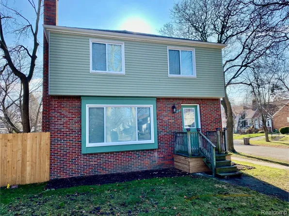 2 Neome Dr, Pontiac, MI 48341