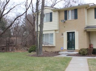 23648 Lahser Rd #1, Southfield, MI 48033