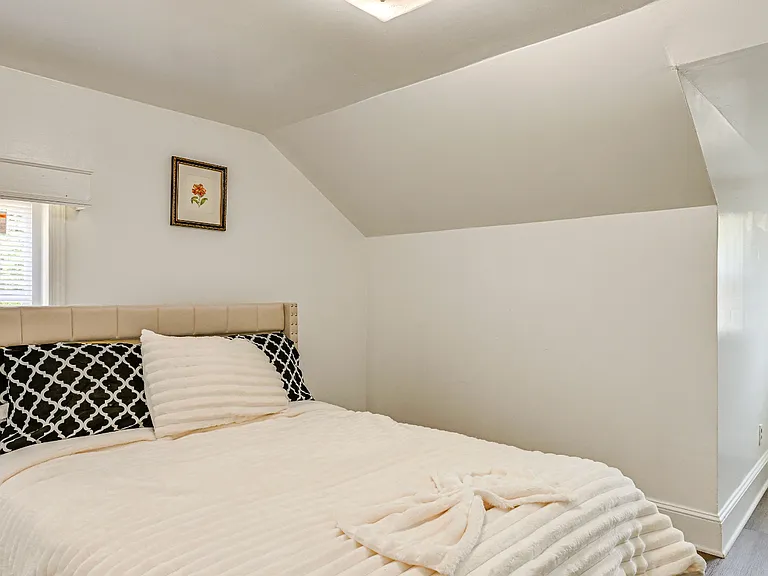 611 Austin Dr — Photo 11