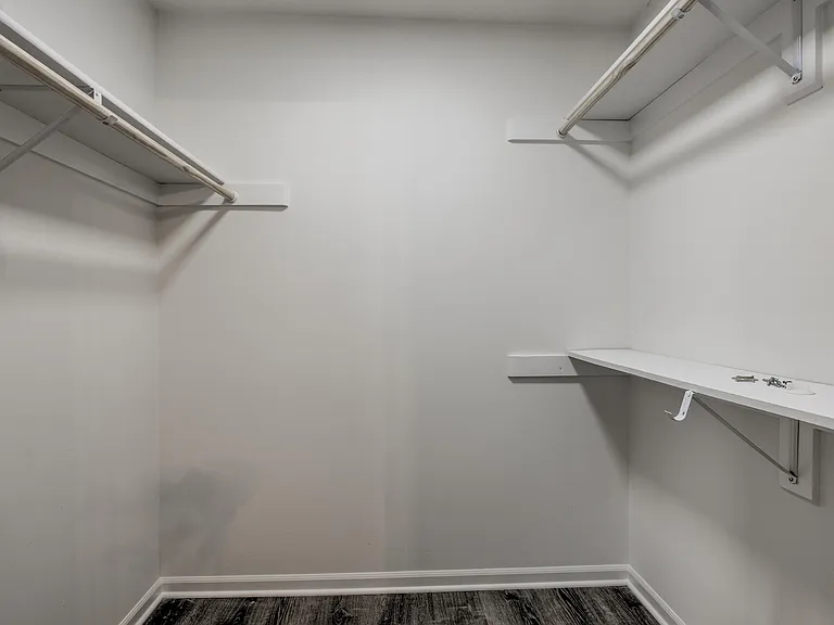 1909 Clear Ct — Photo 18