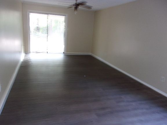 3rd image of 1327 A&b Ponderosa Dr