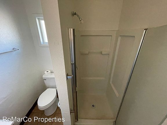 4th image of 517 E Pine St APT 1