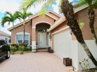 11000 NW 64th Dr, Pompano Beach, FL 33076