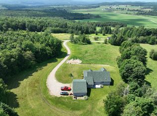 871 Kittridge Rd, Newport, VT 05857