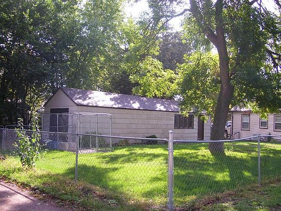 3rd image of 529 Stephens Ave