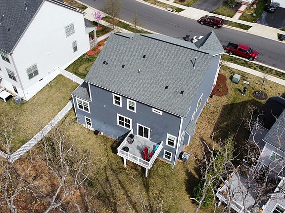 3rd image of 17934 Woods View Dr