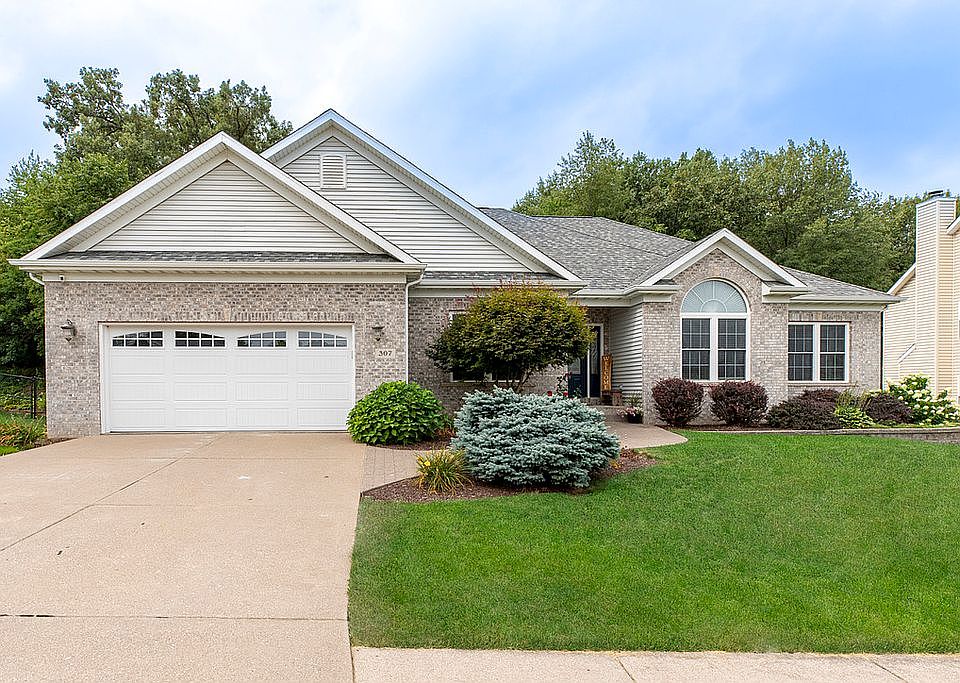 1st image of 307 W 6th Avenue Ct