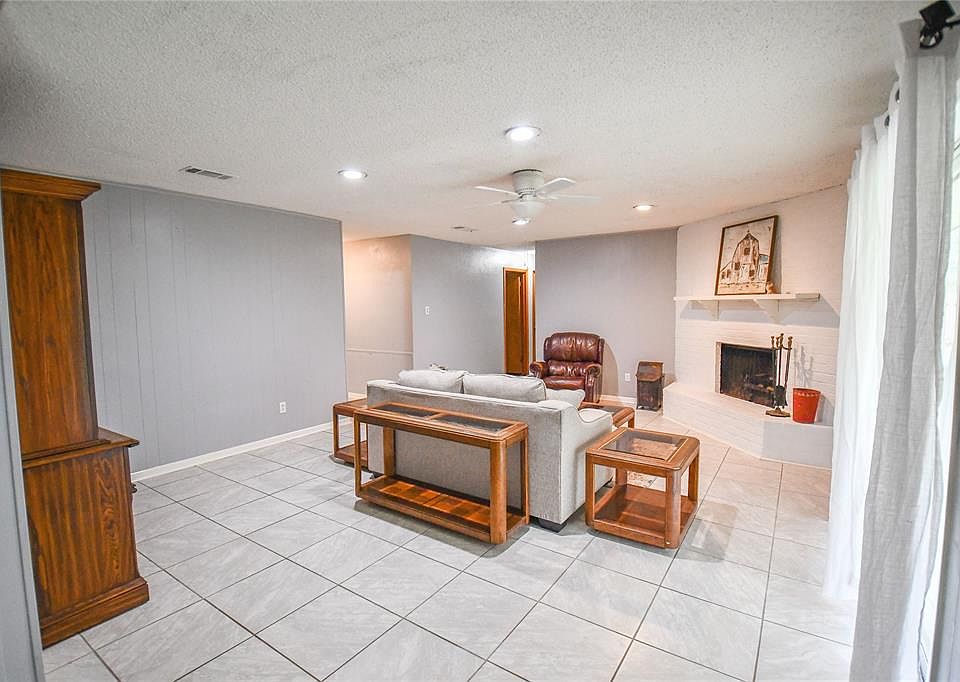 1204 Denison Ave, Cleveland, TX 77327 MLS 34888992 Zillow