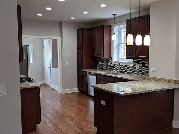 5th image of 1455 N Mayfield Ave