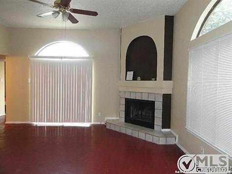 3rd image of 6328 Les Harrison Dr