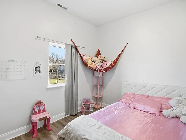 3248 W Maypole Ave #1A — Photo 14