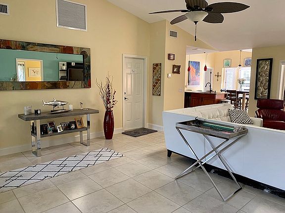 4th image of 2548 River Reach Dr