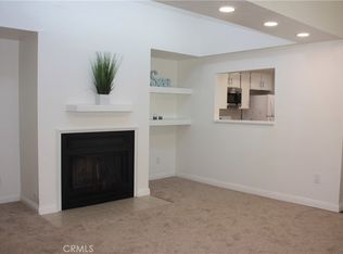 17041 A Ln APT B, Huntington Beach, CA 92647