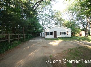 3712 Groveland Ave SW, Wyoming, MI 49519
