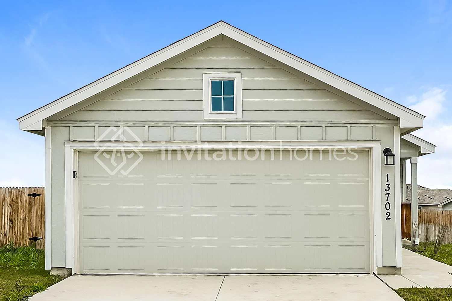 13702 Bucket Wy San Antonio, TX 78252 — Photo 1