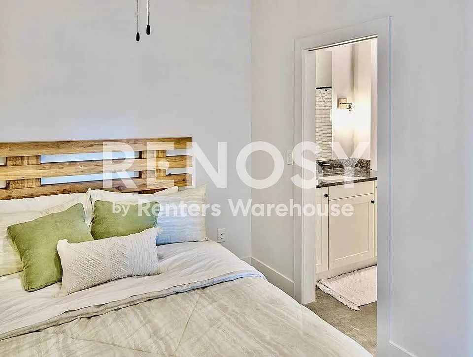 One Bedroom Apartment — Photo 3