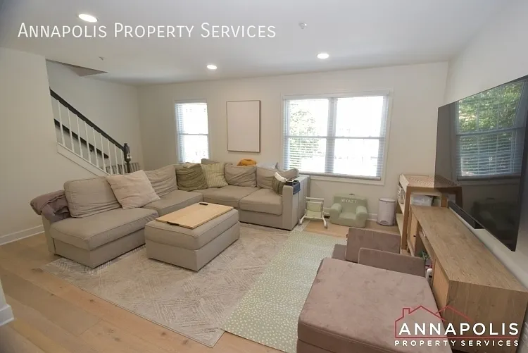 1107 Brassie Ct — Photo 8
