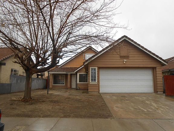 2nd image of 36831 Camden Ct