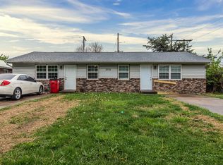 2709 Dale Dr #B, Champaign, IL 61821