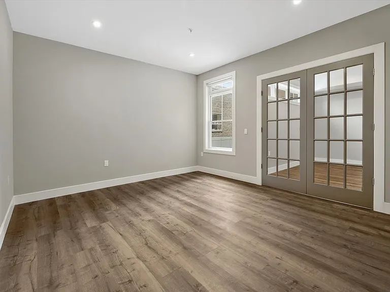 4237 Bergen Tpke #4B — Photo 10