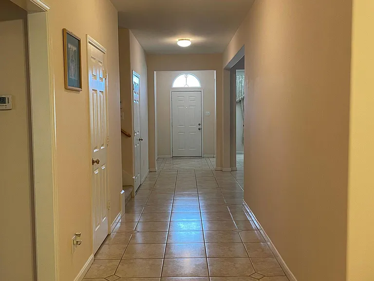 6853 Turtlewood Dr — Photo 4