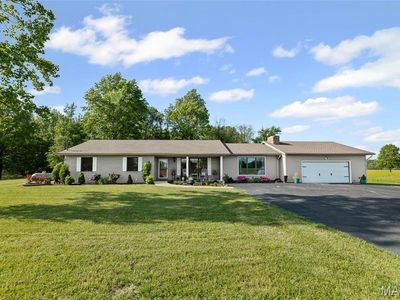 8110 Wolf Rd, Alton, IL, 62002