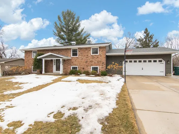 3119 Molly Brown Ln, Green Bay, WI 54313