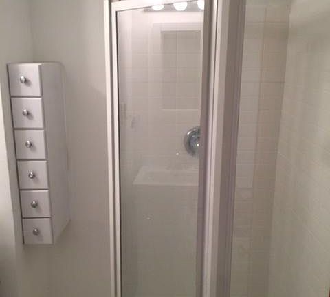 3rd image of 2624 N Albany Ave #Basement
