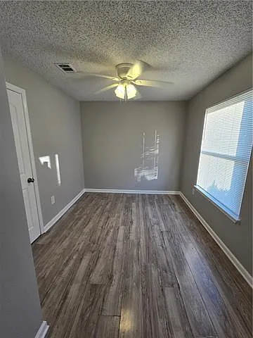 508 Heritage Cv — Photo 4