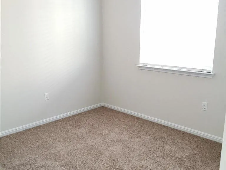 10504 Alemoor Dr — Photo 10